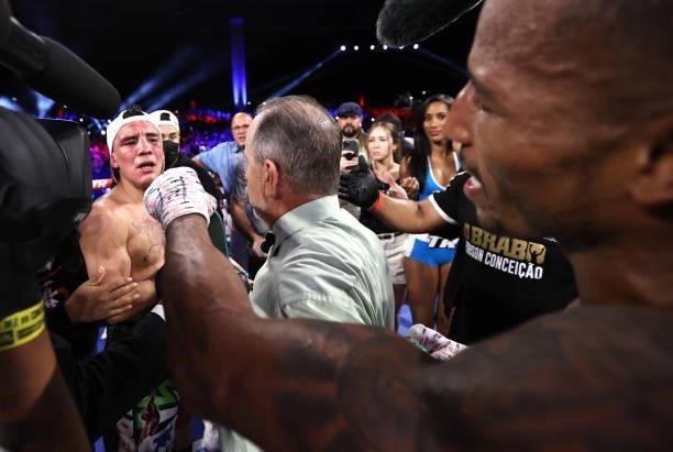 Oscar Valdez is victorious as he defeats Robson Conceição for the WBC super featherweight championship at Casino del Sol on September 10, 2021 in...