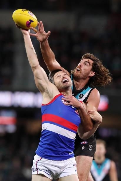 Scott Lycett of the Power and Stefan Martin of the Bulldogs during the 2021 AFL Second Preliminary Final match between the Port Adelaide Power and...