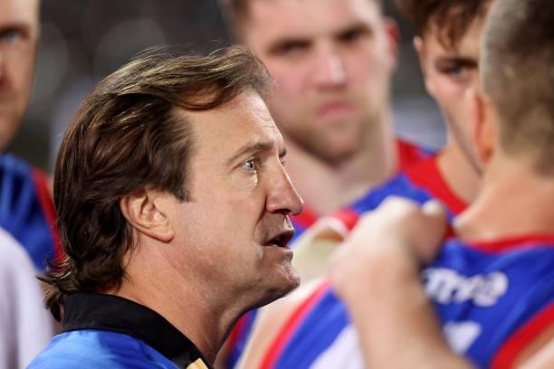 Luke Beveridge, Senior Coach of the Bulldogs during the 2021 AFL Second Preliminary Final match between the Port Adelaide Power and the Western...