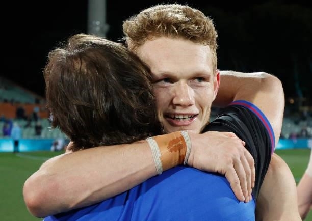 Easton Wood and Rohan Smith, Assistant Coach of the Bulldogs celebrate during the 2021 AFL Second Preliminary Final match between the Port Adelaide...