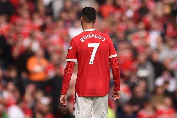 Manchester United's Portuguese striker Cristiano Ronaldo prepares for kick off in the English Premier League football match between Manchester United...