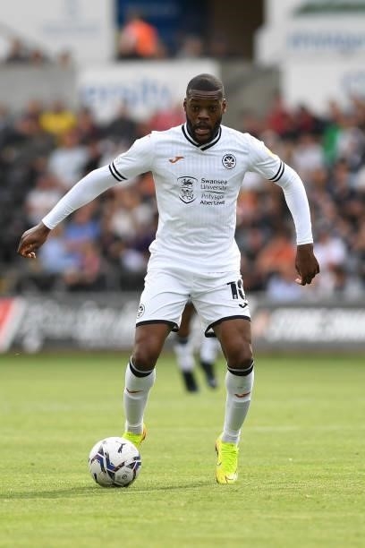 Olivier Ntcham of Swansea City in action during the Sky Bet Championship match between Swansea City and Hull City at the Swansea.com Stadium on...