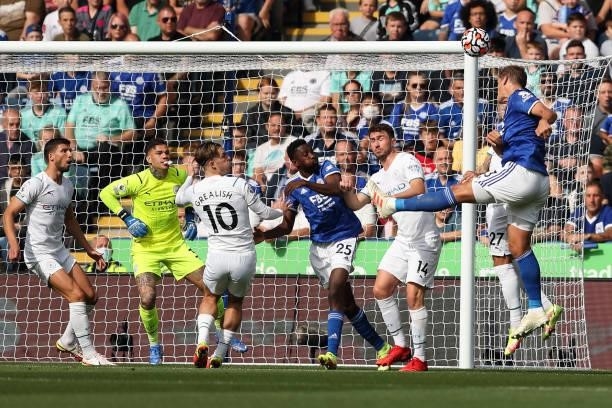 Jannik Vestergaard of Leicester City heads towards goal during the Premier League match between Leicester City and Manchester City at The King Power...