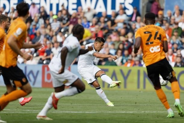 Joel Piroe of Swansea City takes a shot off target during the Sky Bet Championship match between Swansea City and Hull City at the Swansea.com...
