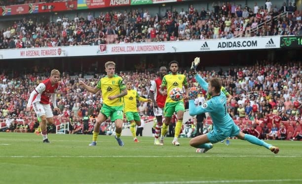 Emile Smith Rowe of Arsenal sees his shot saved by Norwich City goalkeeper Tim Krul during the Premier League match between Arsenal and Norwich City...