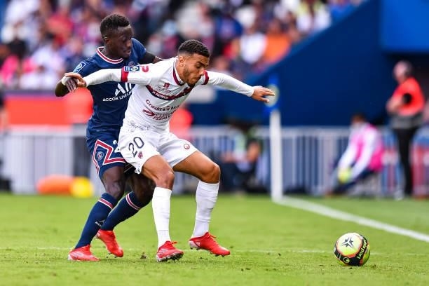 Idrissa GUEYE of Paris Saint Germain and Akim ZEDADKA of Clermont during the French Ligue 1 Uber Eats soccer match between Paris Saint Germain and...