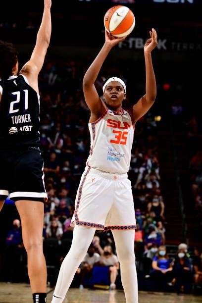 Jonquel Jones of the Connecticut Sun shoots the ball during the game against the Phoenix Mercury on September 11, 2021 at Footprint Center in...