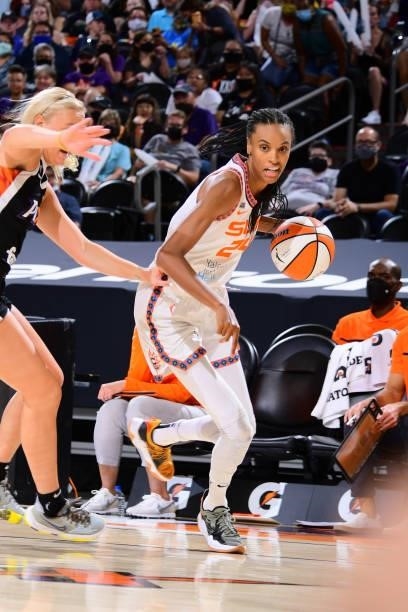 DeWanna Bonner of the Connecticut Sun drives to the basket against the Phoenix Mercury on September 11, 2021 at Footprint Center in Phoenix, Arizona....