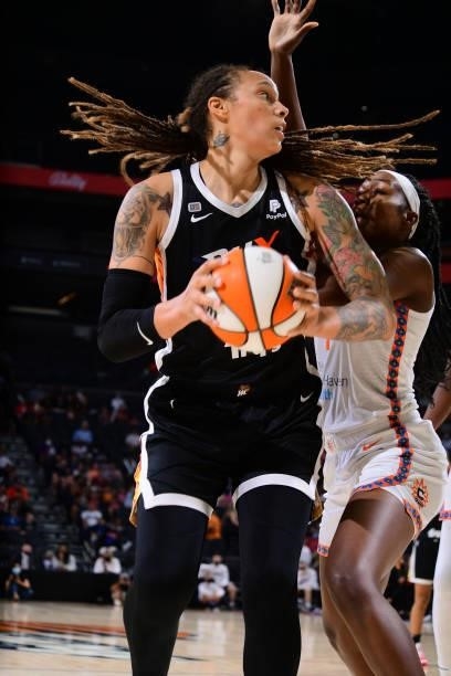 Brittney Griner of the Phoenix Mercury drives to the basket against the Connecticut Sun on September 11, 2021 at Footprint Center in Phoenix,...