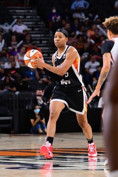Shey Peddy of the Phoenix Mercury looks to pass the ball against the Connecticut Sun on September 11, 2021 at Footprint Center in Phoenix, Arizona....
