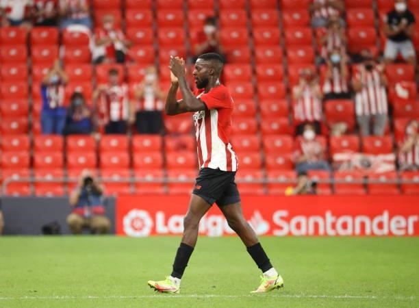 Willians of Athletic Bilbao gestures during the LaLiga Santander match between Athletic Club and RCD Mallorca at San Mames Stadium on September 11,...