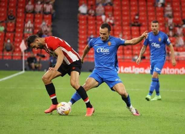 Greif of RCD Mallorca and Balenziaga of Athletic Bilbao battle for the ball during the LaLiga Santander match between Athletic Club and RCD Mallorca...