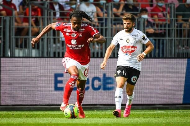 Jean-Kevin DUVERNE of Brest and Jimmy CABOT of Angers during the Ligue 1 Uber Eats match between Brest and Angers at Stade Francis Le Ble on...
