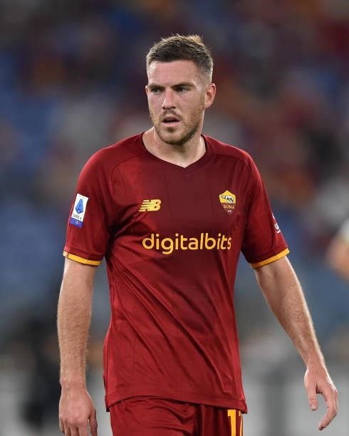 Jordan Veretout looks on during the Serie A match between AS Roma and US Sassuolo at Stadio Olimpico on September 12, 2021 in Rome, Italy.
