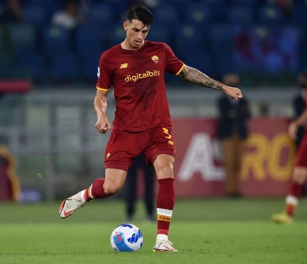 Roger Ibanez of AS Roma in action during the Serie A match between AS Roma and US Sassuolo at Stadio Olimpico on September 12, 2021 in Rome, Italy.