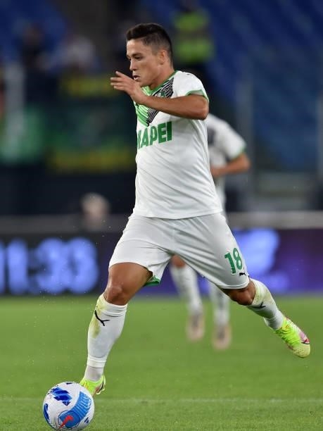 Giacomo Raspadori of US Sassuolo in action during the Serie A match between AS Roma and US Sassuolo at Stadio Olimpico on September 12, 2021 in Rome,...