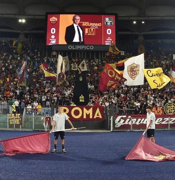 In the luminous scoreboard there is Josè Mourinho who today celebrated his thousandth match on the bench prior the Serie A match between AS Roma and...