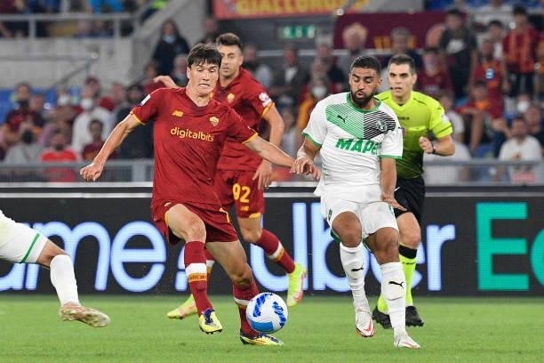 Eldor Shomurodov of AS Roma in action during the Italian Football Championship League A 2021/2022 match between AS Roma vs US Sassuolo at the Olimpic...