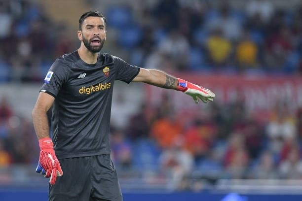 Rui Patricio of AS Roma gestures during the Serie A match between AS Roma and Sassuolo Calcio at Stadio Olimpico, Rome, Italy on 12 September 2021.
