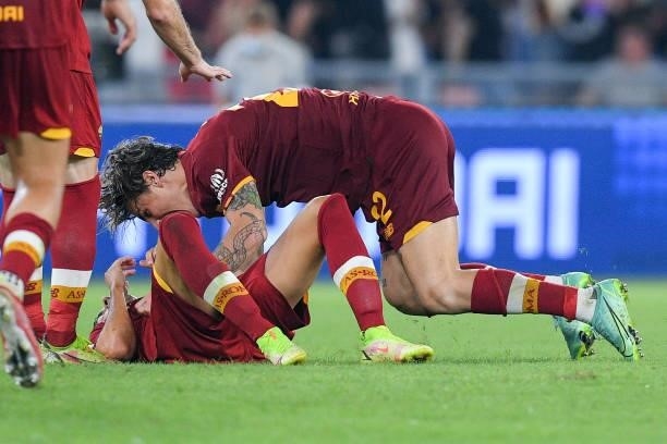 Stephan El Shaarawy of AS Roma and Nicolo' Zaniolo of AS Roma celebrate the victory during the Serie A match between AS Roma and Sassuolo Calcio at...