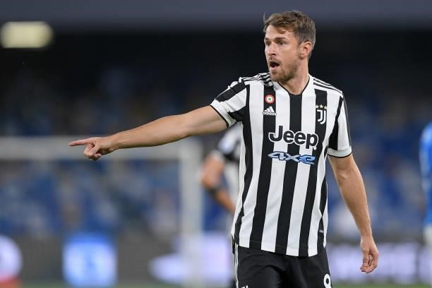 Aaron Ramsey of FC Juventus gestures during the Serie A match between SSC Napoli and FC Juventus at Stadio Diego Armando Maradona, Napoli, Italy on...