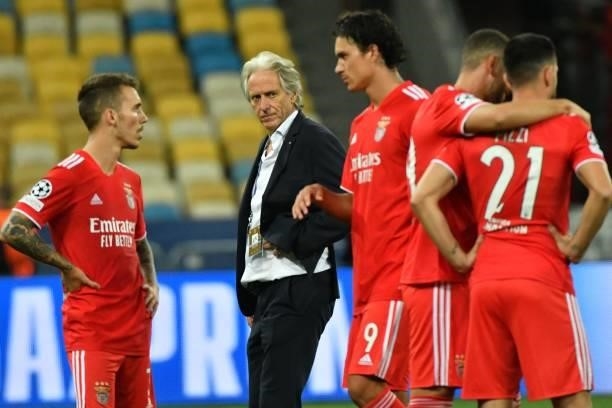 Benfica's Portuguese coach Jorge Jesus walks away after the UEFA Champions League football match between FC Dynamo Kiev and SL Benfica at the Olympic...
