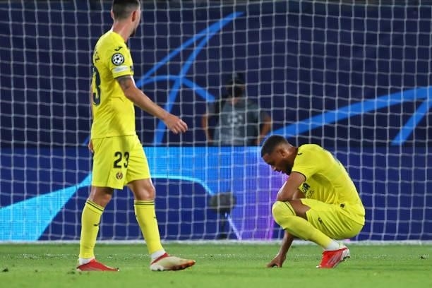 Villarreal's Dutch midfielder Arnaut Danjuma Groeneveld reacts at the end of the UEFA Champions League first round group F football match between...