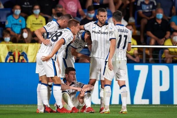 Robin Gosens of Atalanta celebrates after scoring his sides first goal during the UEFA Champions League group F match between Villarreal CF and...