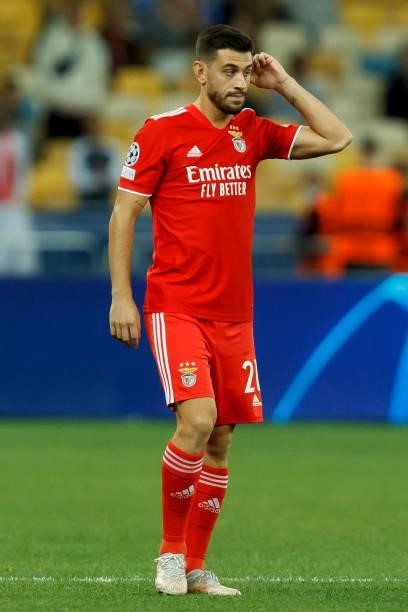 Pizzi of SL Benefica looks dejected during the UEFA Champions League Group E match between Dinamo Kiev and SL Benfica at NSC Olimpiyskiy on September...