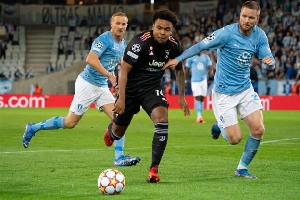 Weston McKennie of Juventus FC and Lasse Nielsen of Malmo FF battle for the ball during the UEFA Champions League group H match between Malmo FF and...