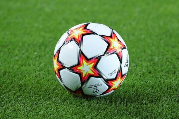 The official ball during the match between FC Barcelona and FC Bayern Munich, corresponding to the week 1 of the group A of the UEFA Champions...