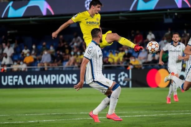Villarreal's Gerard Moreno shot to goal during UEFA Champions League match between Villarreal CF and Atalanta CB at La Ceramica Stadium on September...