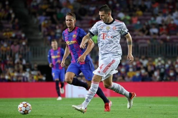 Niklas Sule and Luuk de Jong during the match between FC Barcelona and FC Bayern Munich, corresponding to the week 1 of the group A of the UEFA...
