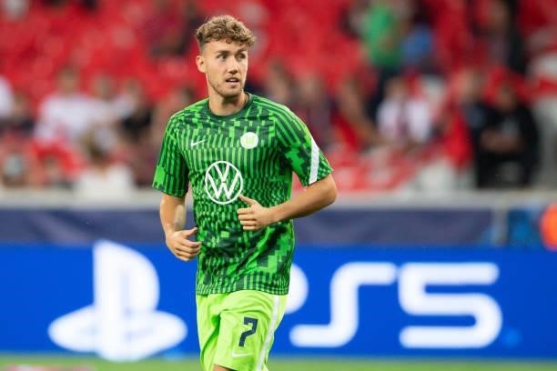 Luca Waldschmidt of VfL Wolfsburg looks on during the UEFA Champions League group G match between Lille OSC and VfL Wolfsburg at Stade Pierre-Mauroy...