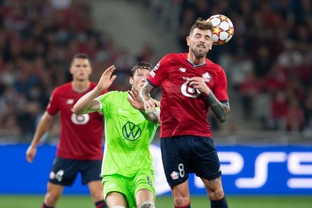 Xeka of Lille OSC controls the ball during the UEFA Champions League group G match between Lille OSC and VfL Wolfsburg at Stade Pierre-Mauroy on...