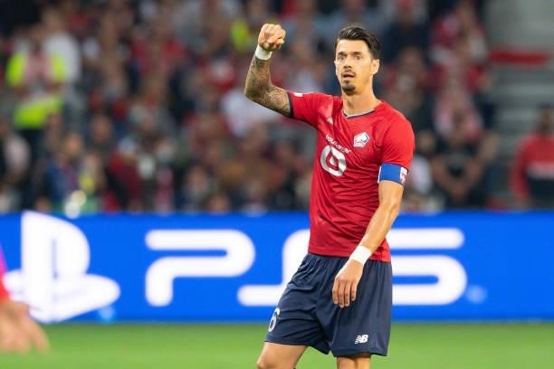 Jose Fonte of Lille OSC gestures during the UEFA Champions League group G match between Lille OSC and VfL Wolfsburg at Stade Pierre-Mauroy on...