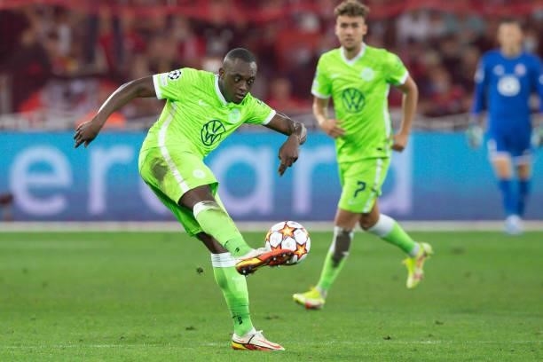 Jerome Roussillon of VfL Wolfsburg controls the ball during the UEFA Champions League group G match between Lille OSC and VfL Wolfsburg at Stade...