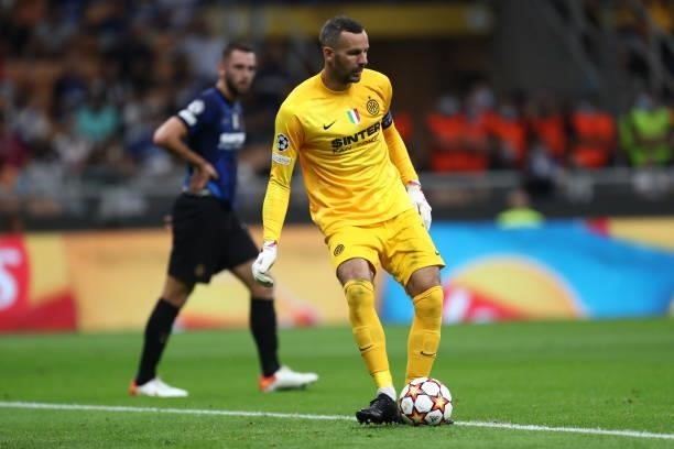 Samir Handanovic of FC Internazionale controls the ball during the UEFA Champions League group D match between Inter and Real Madrid at Giuseppe...