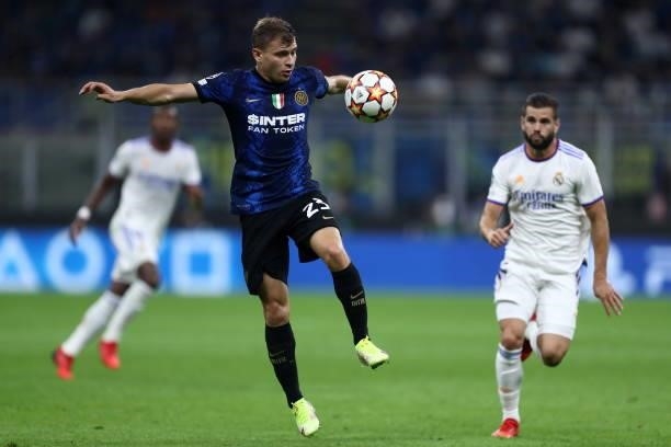 Nicolo Barella of FC Internazionale controls the ball during the UEFA Champions League group D match between Inter and Real Madrid at Giuseppe Meazza...