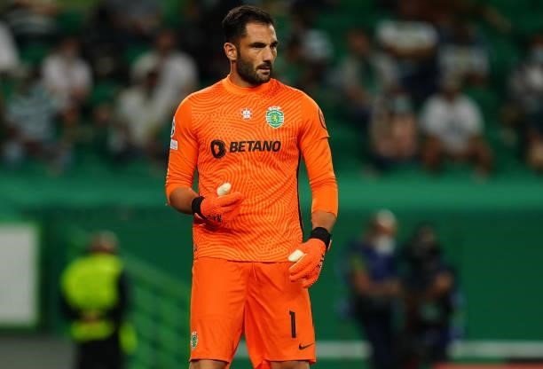 Antonio Adan of Sporting CP in action during the Group C - UEFA Champions League match between Sporting CP and AFC Ajax at Estadio Jose Alvalade on...