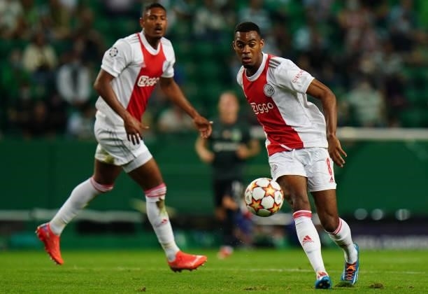 Ryan Gravenberch of AFC Ajax in action during the Group C - UEFA Champions League match between Sporting CP and AFC Ajax at Estadio Jose Alvalade on...