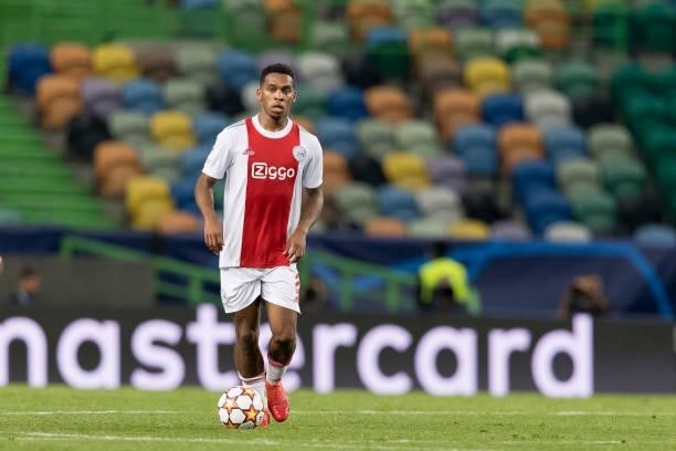 Jurrien Timber of Ajax Amsterdam controls the ball during the UEFA Champions League group C match between Sporting CP and AFC Ajax at Estadio Jose...