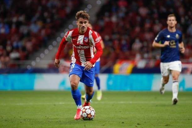 Antoine Griezmann of Atletico de Madrid in action during the UEFA Champions League match between Atletico de Madrid and FC Porto at Wanda...