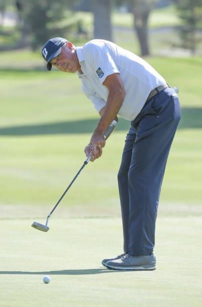 Matt Kuchar hits a putt on the 12th green during the first round of the Fortinet Championship at Silverado Resort and Spa North on September 16, 2021...