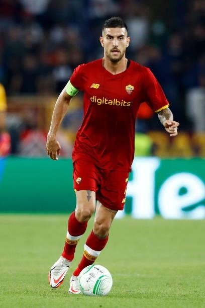 Lorenzo Pellegrini of AS Roma controls the ball during the UEFA Europa Conference League group C match between AS Roma and CSKA Sofia at Stadio...