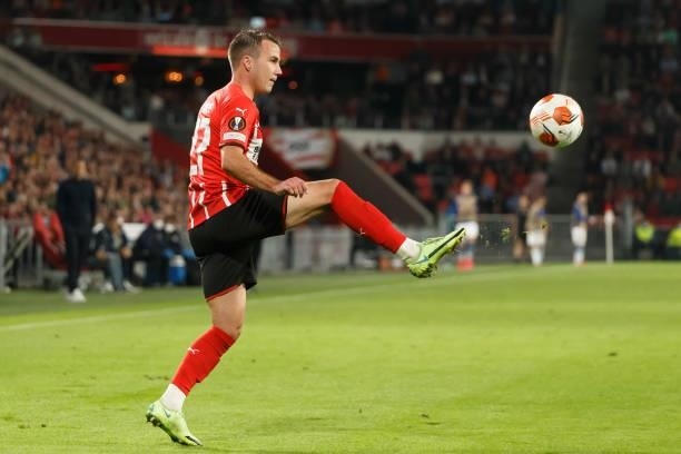 Mario Goetze of PSV Eindhoven controls the ball during the UEFA Europa League group B match between PSV Eindhoven and Real Sociedad at PSV Stadion on...