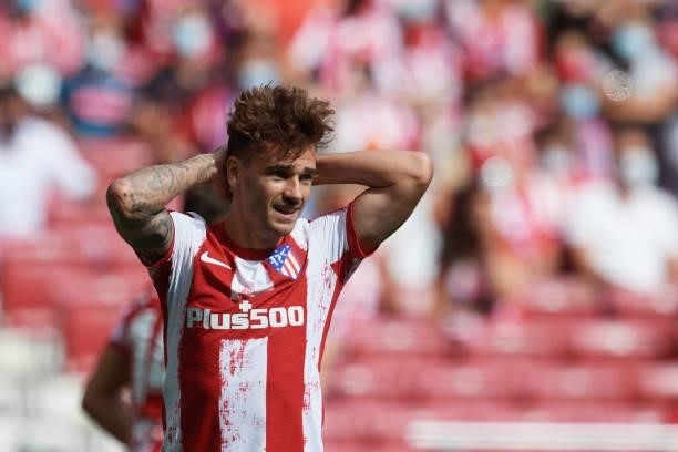 Antoine Griezmann of Atletico Madrid lament a failed occasion during the La Liga Santander match between Club Atletico de Madrid and Athletic Club at...