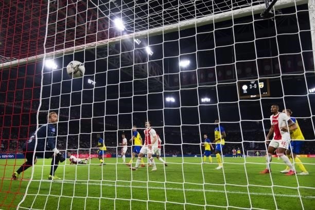 Keeper Sonny Stevens van Cambuur after the 4-0 by David Neres of Ajax. During the Dutch Eredivisie match between Ajax Amsterdam and SC Cambuur at the...