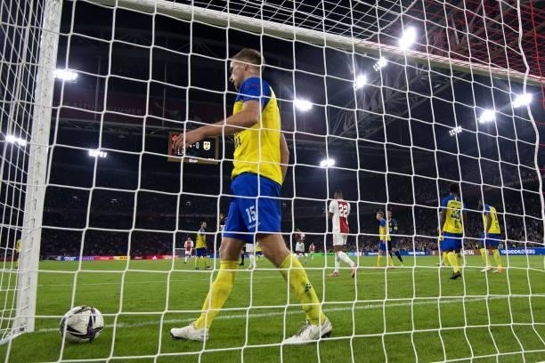 Marco Tol van Cambuur after the 5-0 of Dusan Tadic of Ajax. During the Dutch Eredivisie match between Ajax Amsterdam and SC Cambuur at the Johan...
