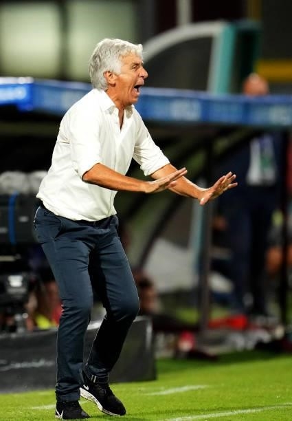 Gian Piero Gasperini Head Coach of Atalanta BC reacts ,during the Serie A match between US Salernitana v Atalanta BC at Stadio Arechi on September...
